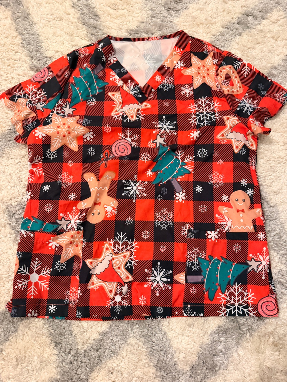 Women's Red & Black Buffalo Plaid Holiday Scrub Top - Festive Print